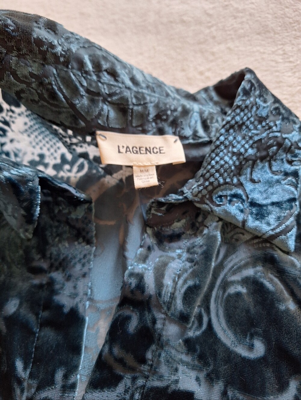 L'AGENCE Laurent Burnout Velvet Baroque Paisley Long Sleeve Blouse Size M - Picture 2 of 10